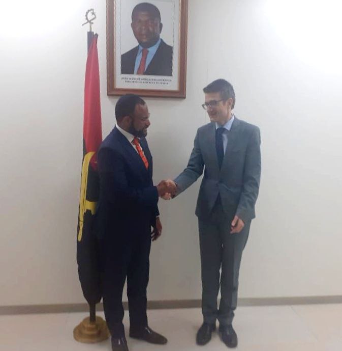 Ангола: Амбасадор Перишић са министром економије и планирања