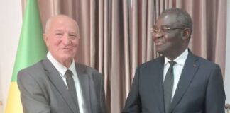 Бразавил:-Амбасадор-Јевтић-са-министром-одбране-Републике-Конго