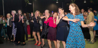 the-ambassador’s-wives-danced-happily-in-the-belgrade’s-youth-center