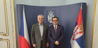 Праг:-Амбасадор-Векић-са-специјалним-политичким-саветником-министра-спољних-послова-ЧР