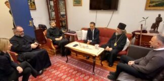 Осло:-Амбасадор-Петровић-са-архиепископом-британско-скандинавским