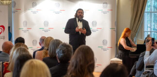 italian-tenor-enchants-audience-at-embassy-gala