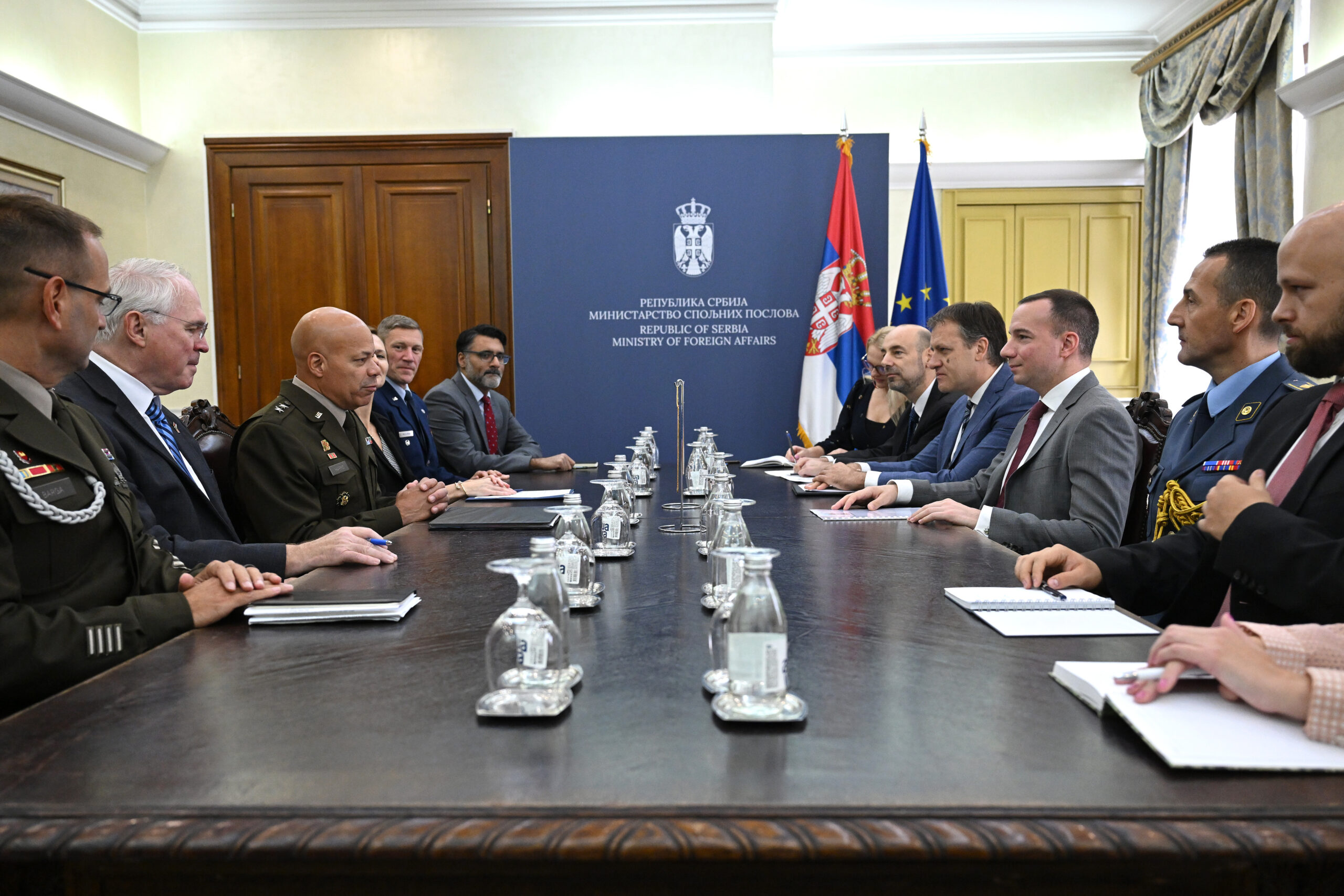 Јовић-са-делегацијом-Националне-гарде-Охаја Јовић-са-делегацијом-Националне-гарде-Охаја