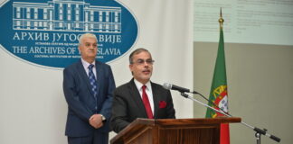 portuguese-ambassador-opens-exhibition-celebrating-50-years-of-democracy