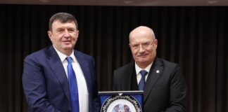 Анкара:-Амбасадор-Јовановић-са-председником-Трговинске-коморе-Анкаре