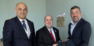 Ираклион:-Генерални-секретар-Козарев-са-почасним-конзулом-Србије-на-Криту