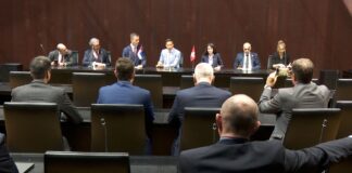 Ђурић-са-Парламентарном-групом-пријатељства-Србија-–-Швајцарска