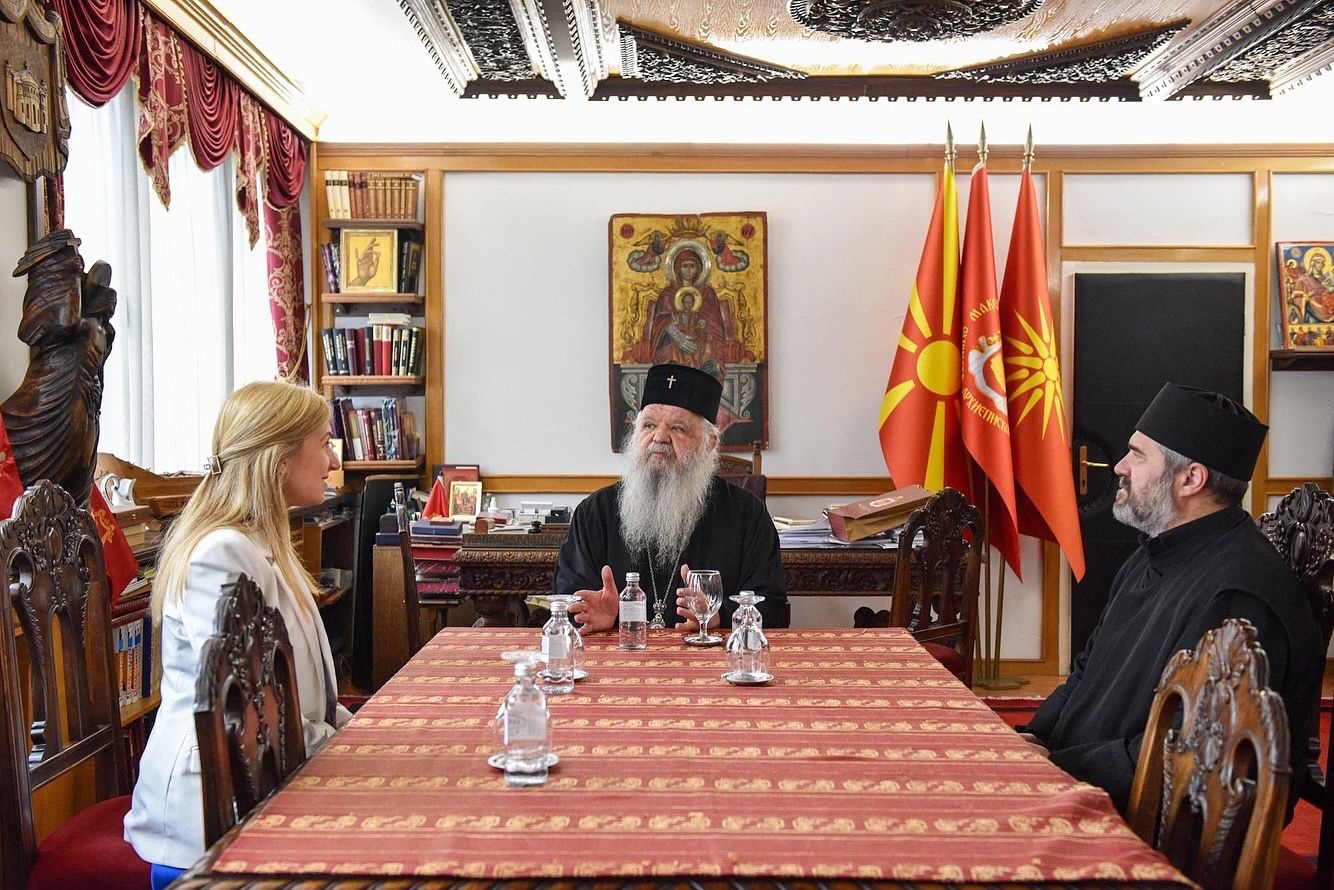 Скопље:-Опроштајни-састанак-амбасадорке-Јовановић-са-поглаваром-Македонске-православне-цркве-–-Охридске-архиепископије Скопље:-Опроштајни-састанак-амбасадорке-Јовановић-са-поглаваром-Македонске-православне-цркве-–-Охридске-архиепископије