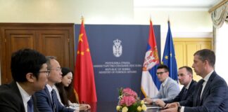 Министар-Ђурић-са-амбасадором-Кине-Ли-Мингом-о-ситуацији-на-КиМ