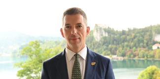 Ђурић:-Србија-ће-остати-посвећена-спољном-и-унyтрашњем-дијалогу