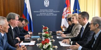 Ђурић-са-директором-Департмана-за-међународне-организације-МИП-Руске-Федерације